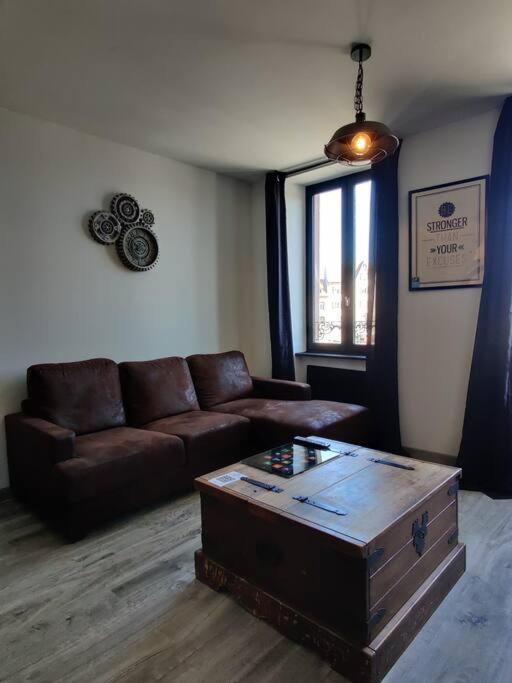 בלפורט Les Studios De Flo' : The Bel'Factory 38 M² Wifi מראה חיצוני תמונה
